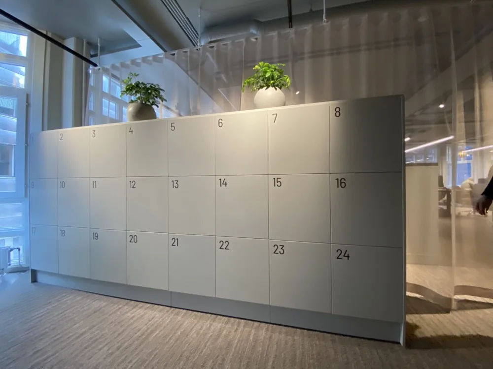 Smart Lockers for Offices: Self-Serve and Easy to Install