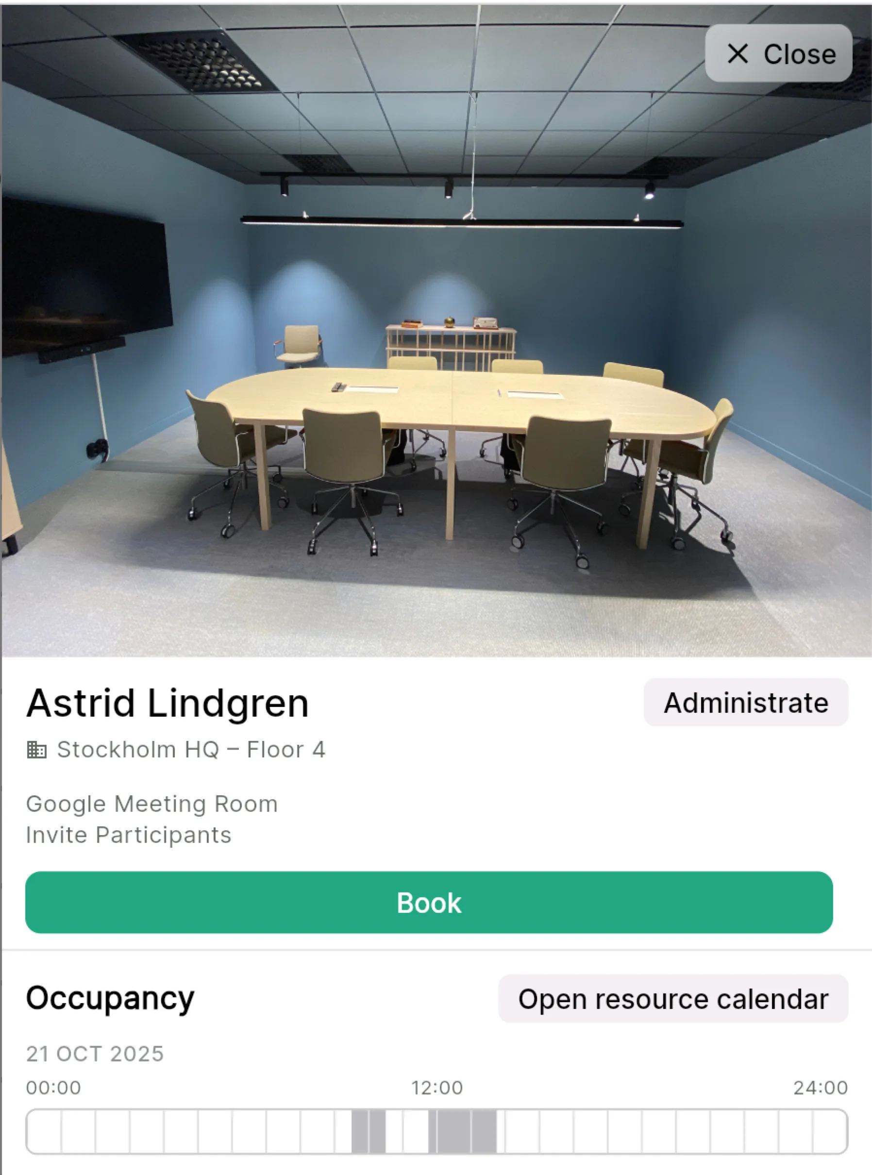 Room detail card with the Administrate button