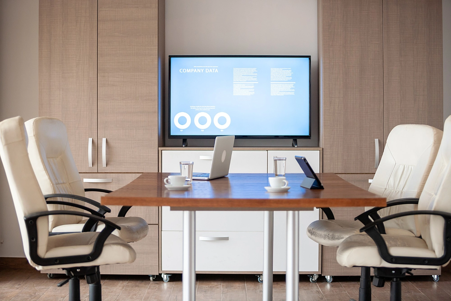 Top 5 Joan Alternatives for Flexible Meeting Room Booking in 2025